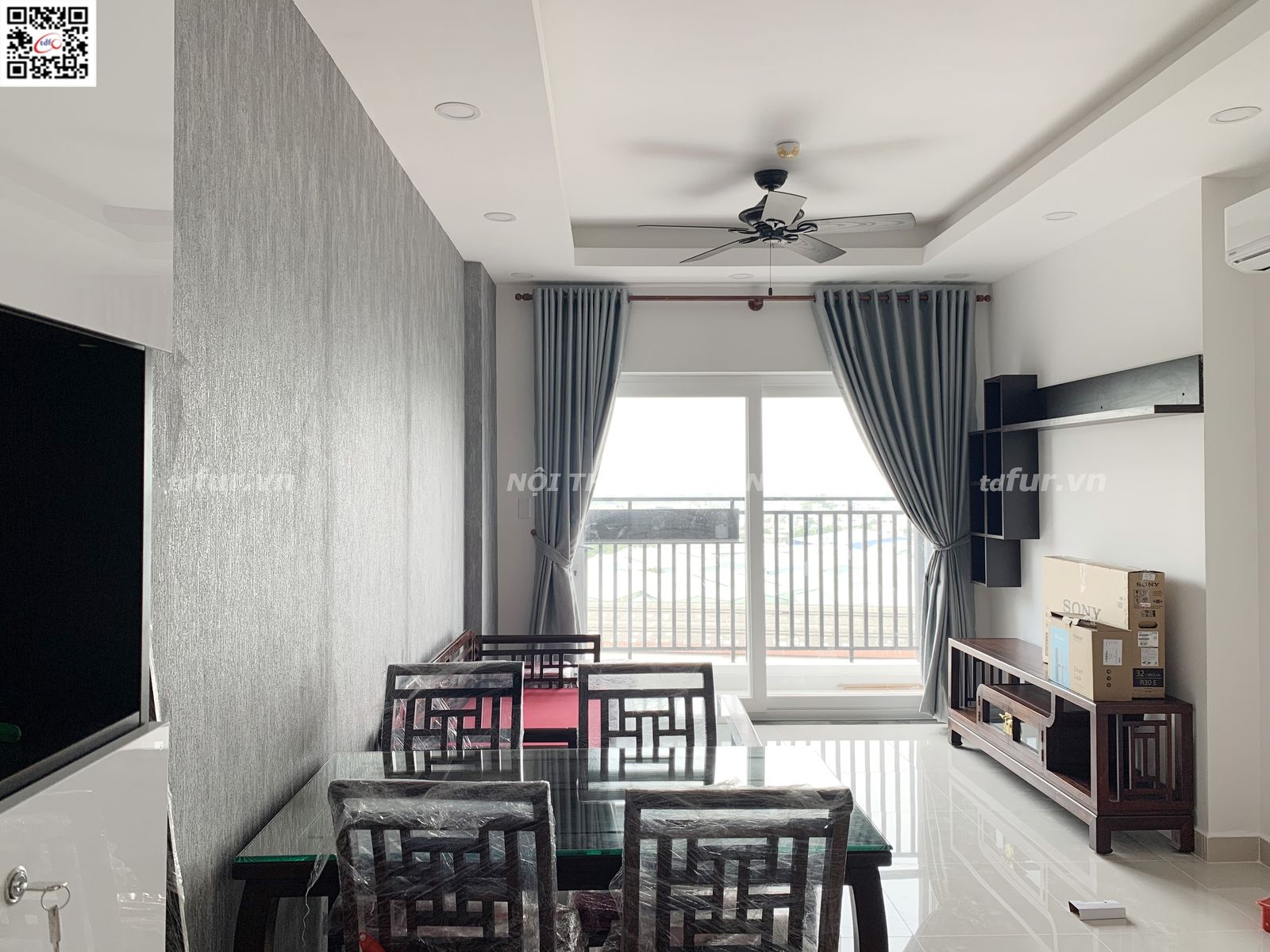 9View – Trắng xám thanh lịch
