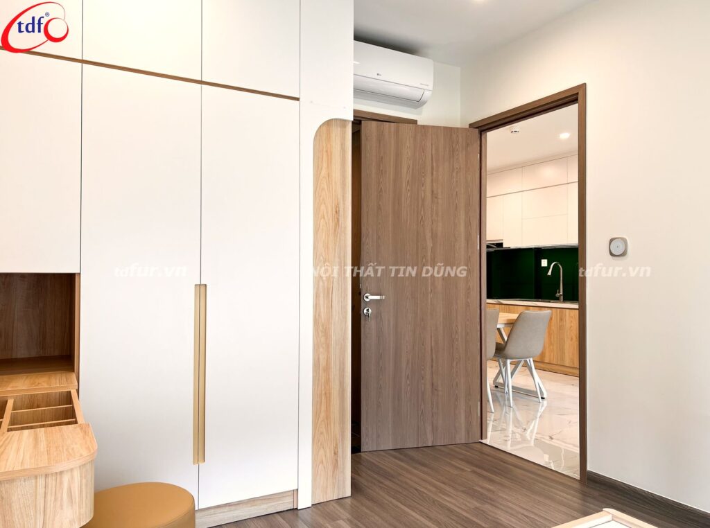 Glory Heights – Bếp kính xanh lục