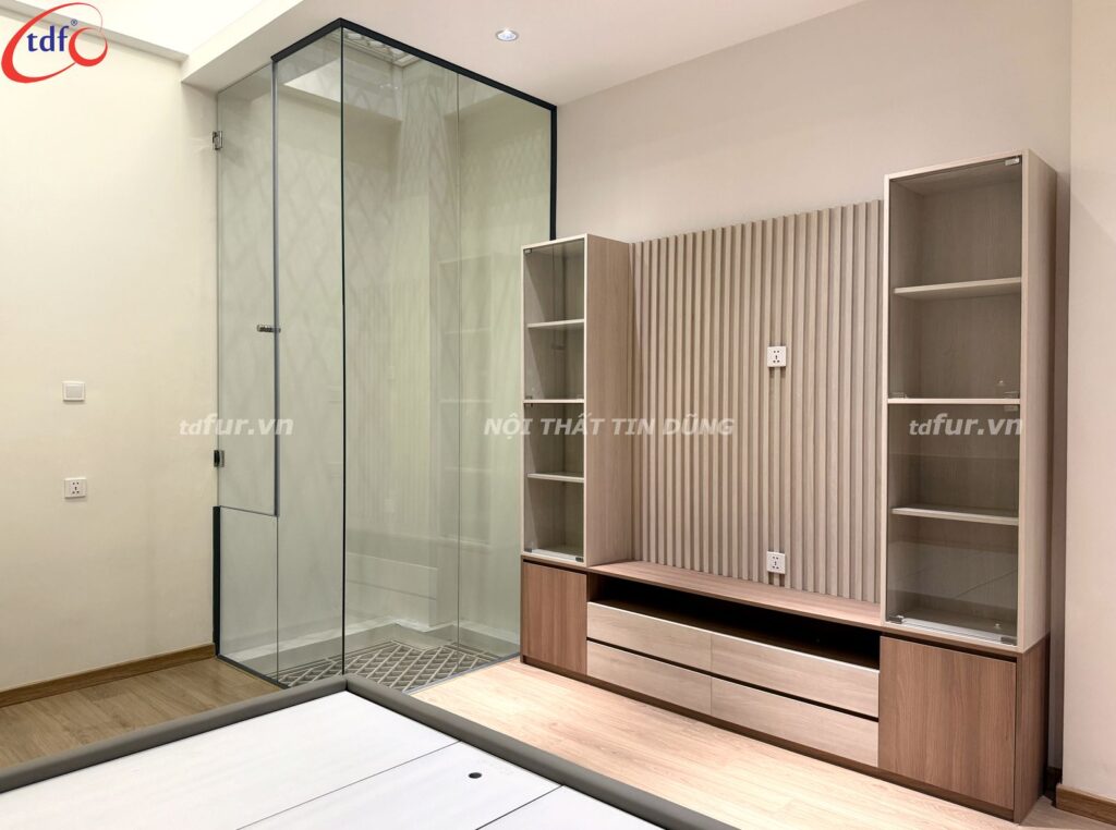 Nguyễn Văn Cừ – Đá vân khói và gỗ xám