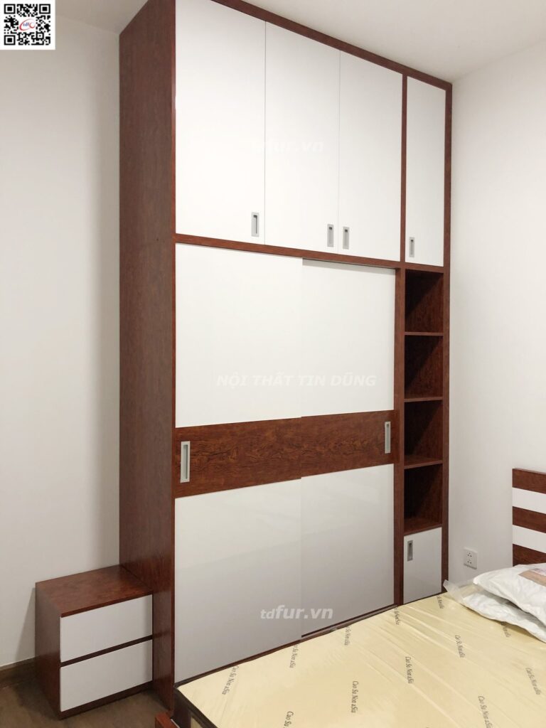 Saigon Mia – Gỗ đỏ ấm cúng