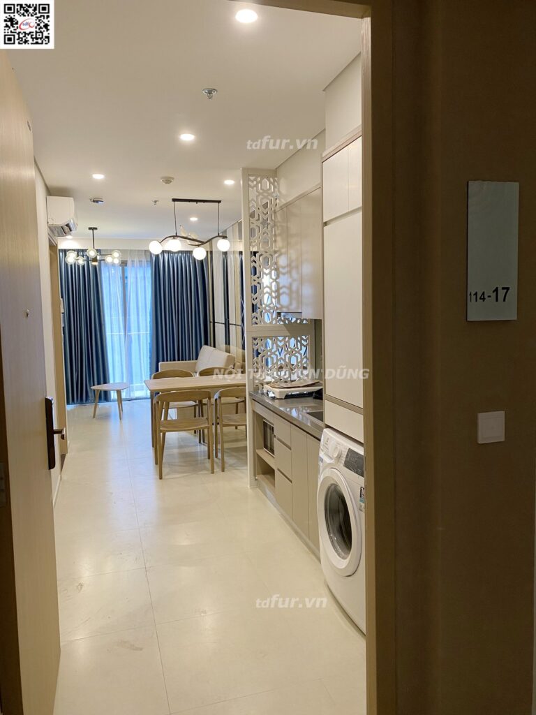 The Sóng Vũng Tàu – Tủ kính trắng và vách đá chỉ vàng