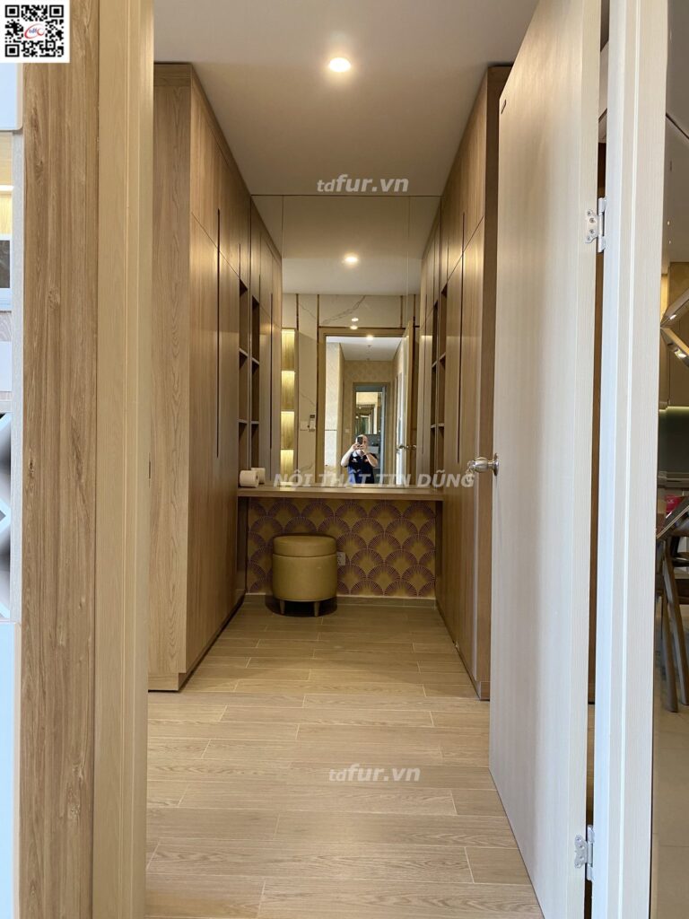 The Sóng Vũng Tàu – Gỗ ấm và gương thoi đồng