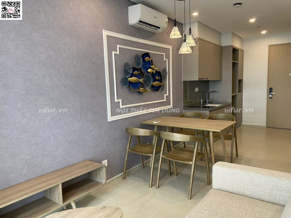 The Sóng Vũng Tàu – Đầu giường xanh cổ vịt và gương vòm