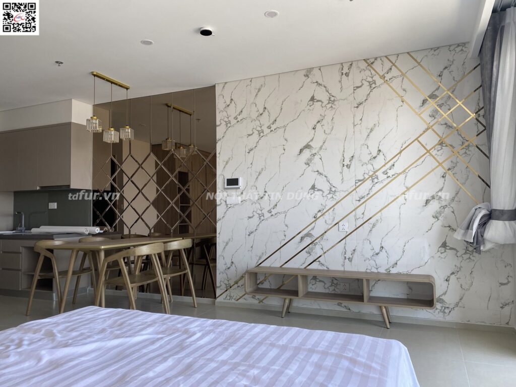 The Sóng Vũng Tàu – Vách vân đá chỉ vàng và gương thoi