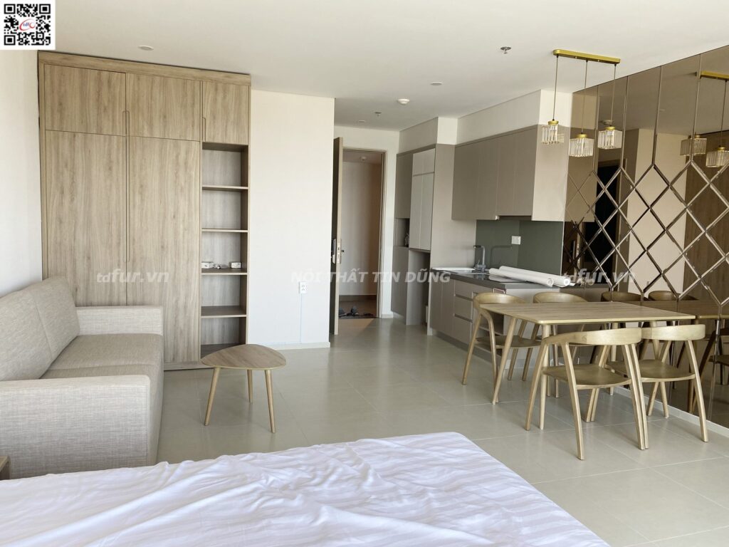 The Sóng Vũng Tàu – Vách vân đá chỉ vàng và gương thoi