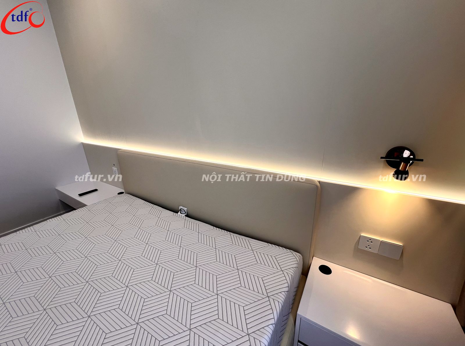 Vũng Tàu Centre Point – Trắng sáng và sàn gỗ ấm