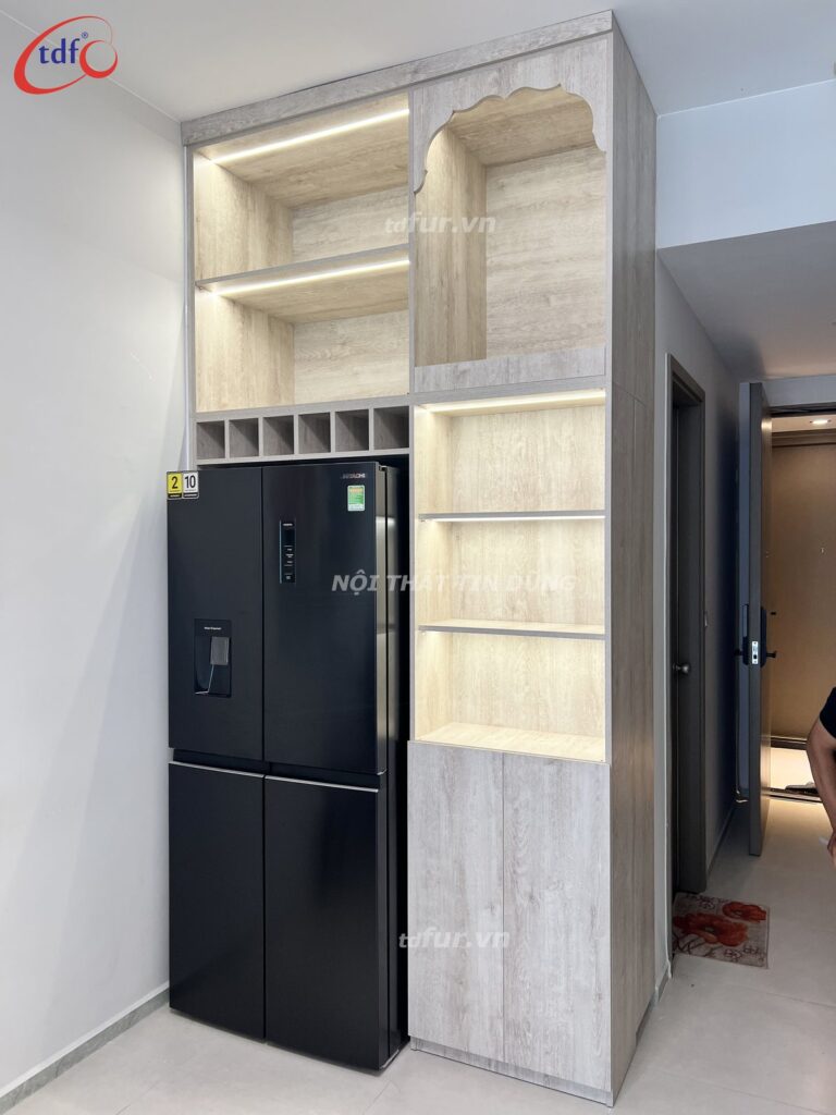 West Gate Park – Gỗ sồi xám mộc mạc