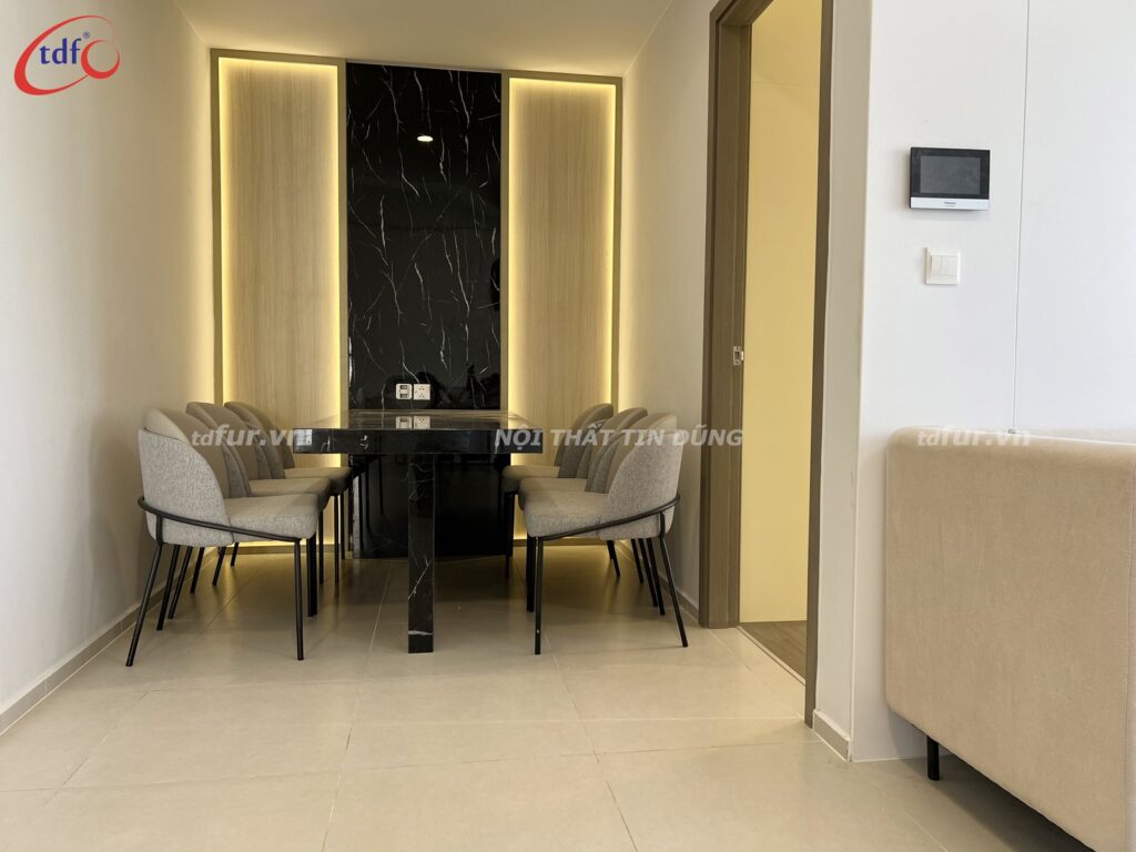 West Gate Park – Kem be và phòng bé đầu giường vòm