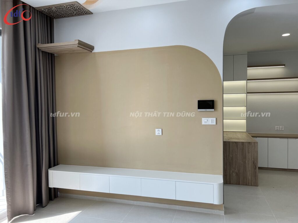 West Gate Park – Trần lượn sóng và vách vòm be