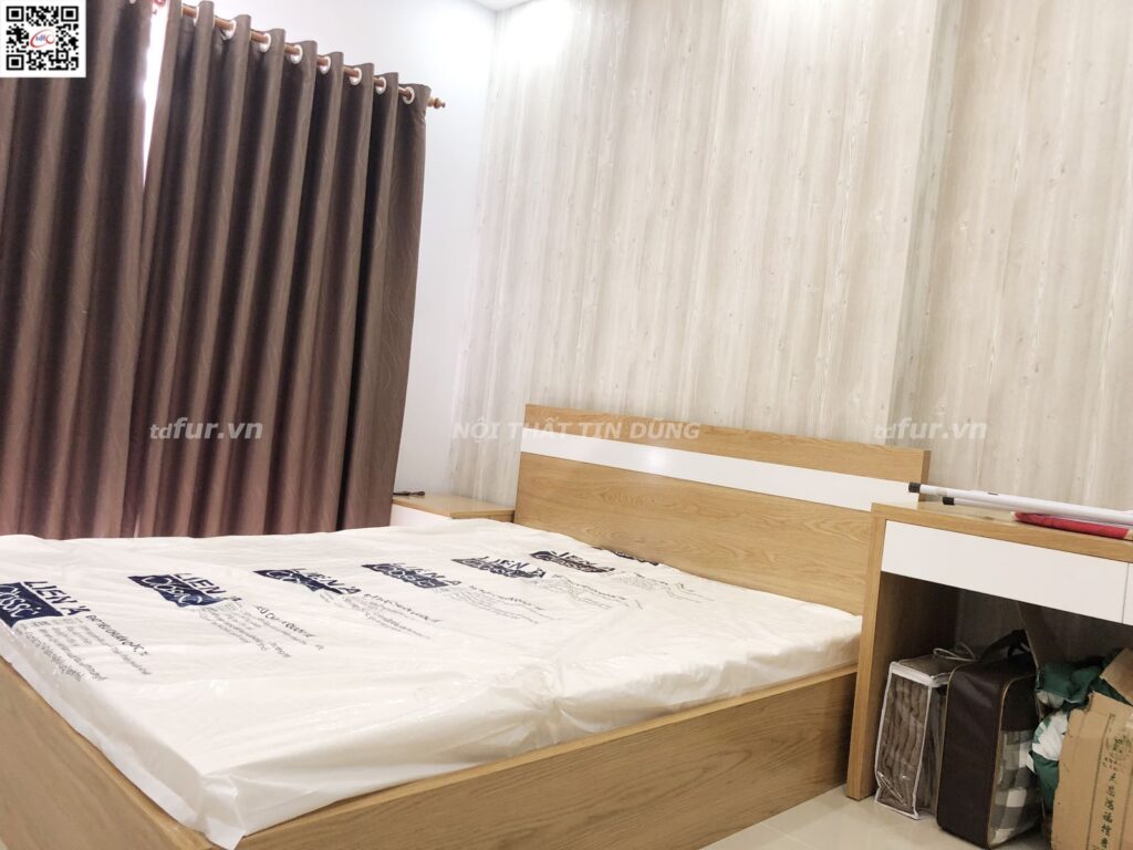 Oriental Plaza – Vân gỗ sáng ấm áp