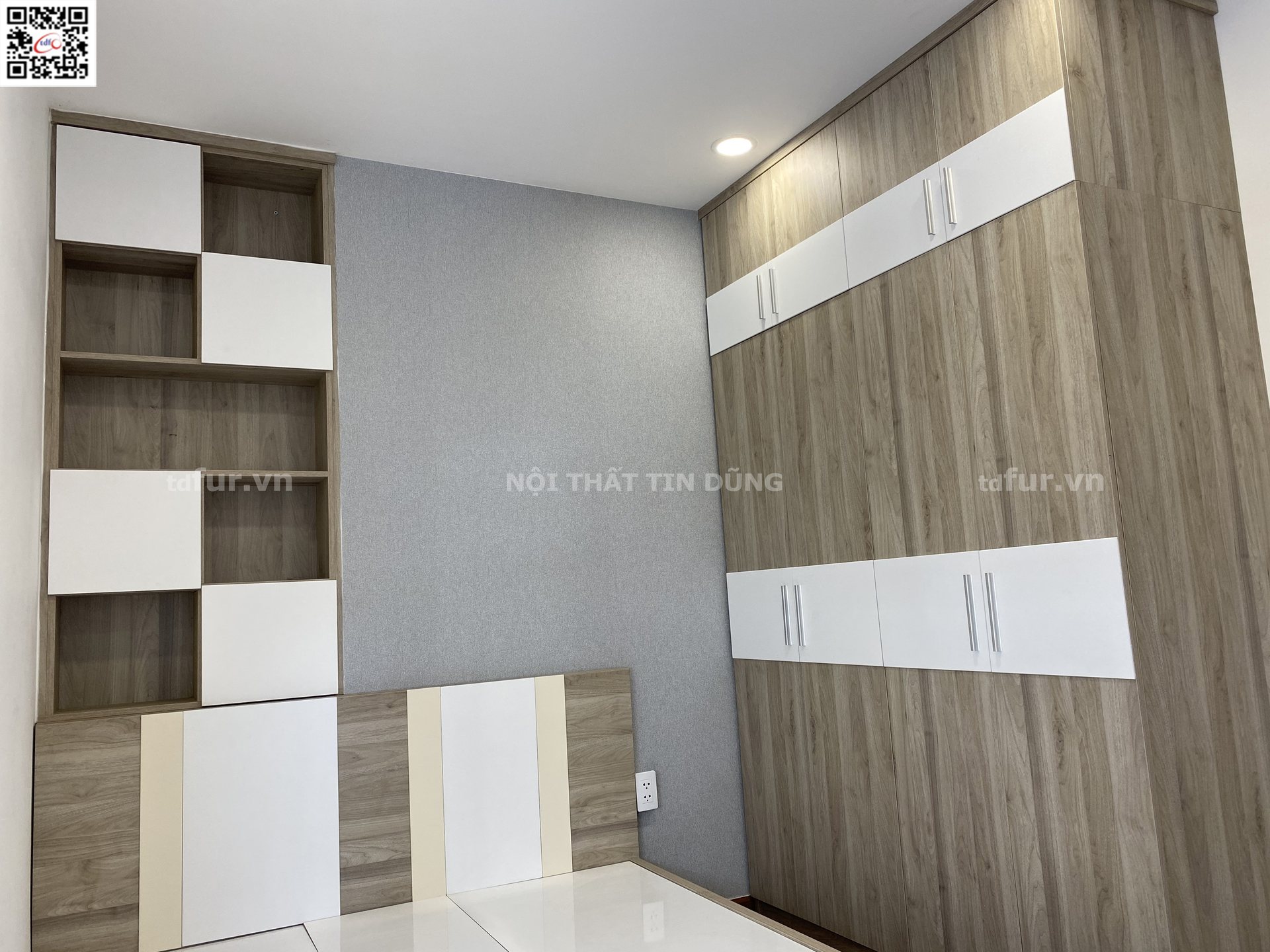 Richmond City – Trắng sáng tối giản